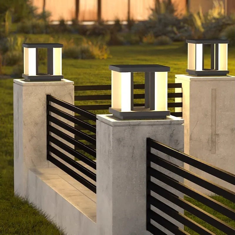 Solar Post Lamp LED Dusk-to-Dawn Waterproof Outdoor
