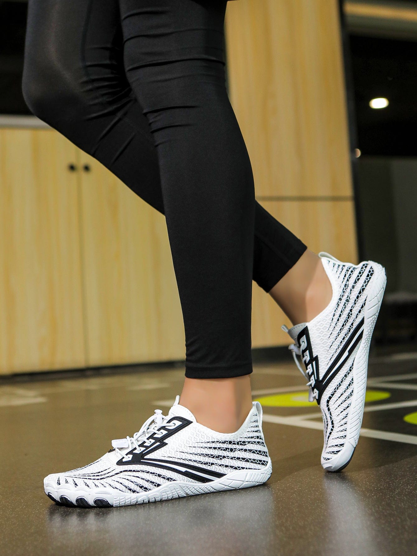 Flexto Unisex Barefoot Shoe, Ultra-Flex Sole, Breathable Mesh, Training Travel