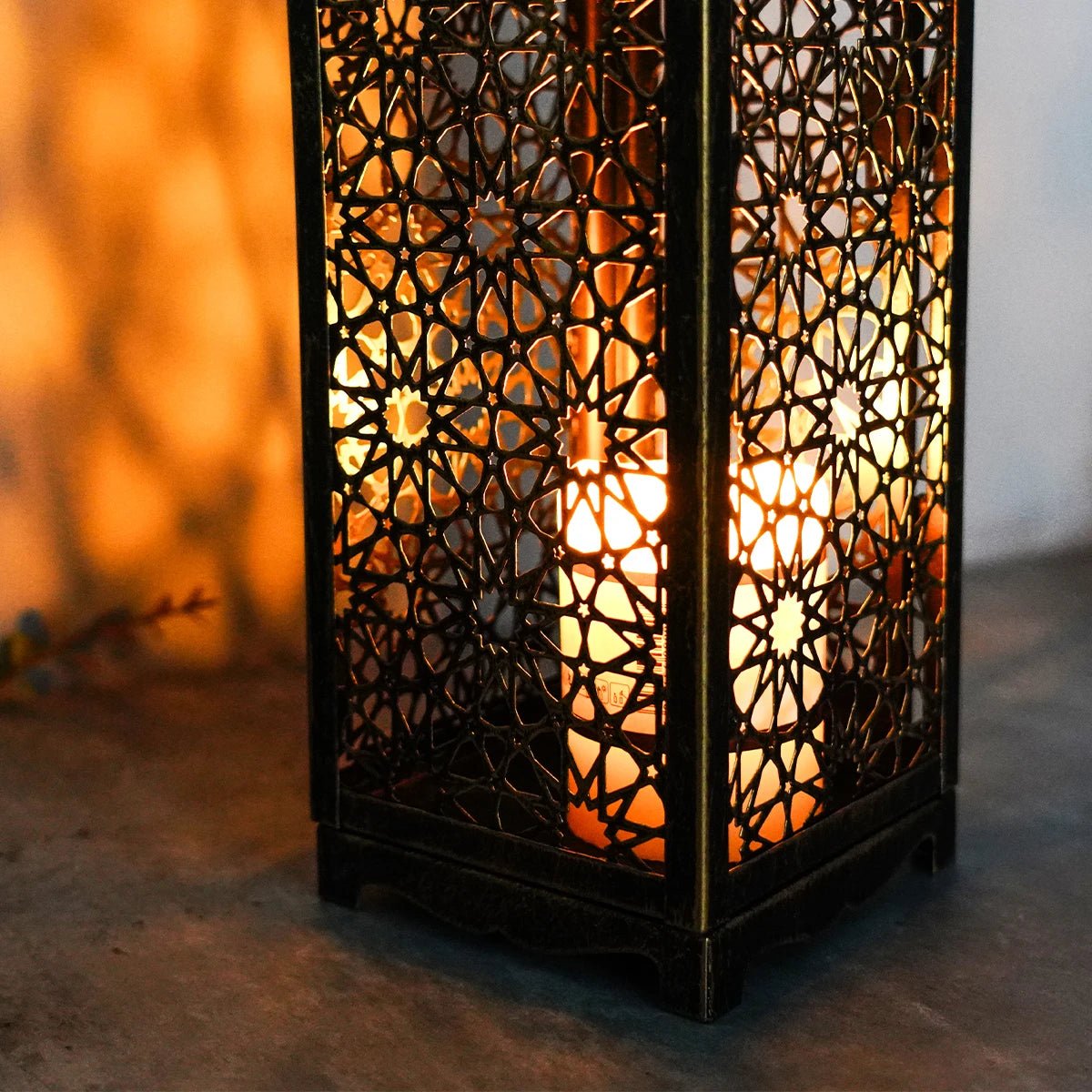 Japanese Cage Lantern, Iron, for Candle, Indoor Outdoor