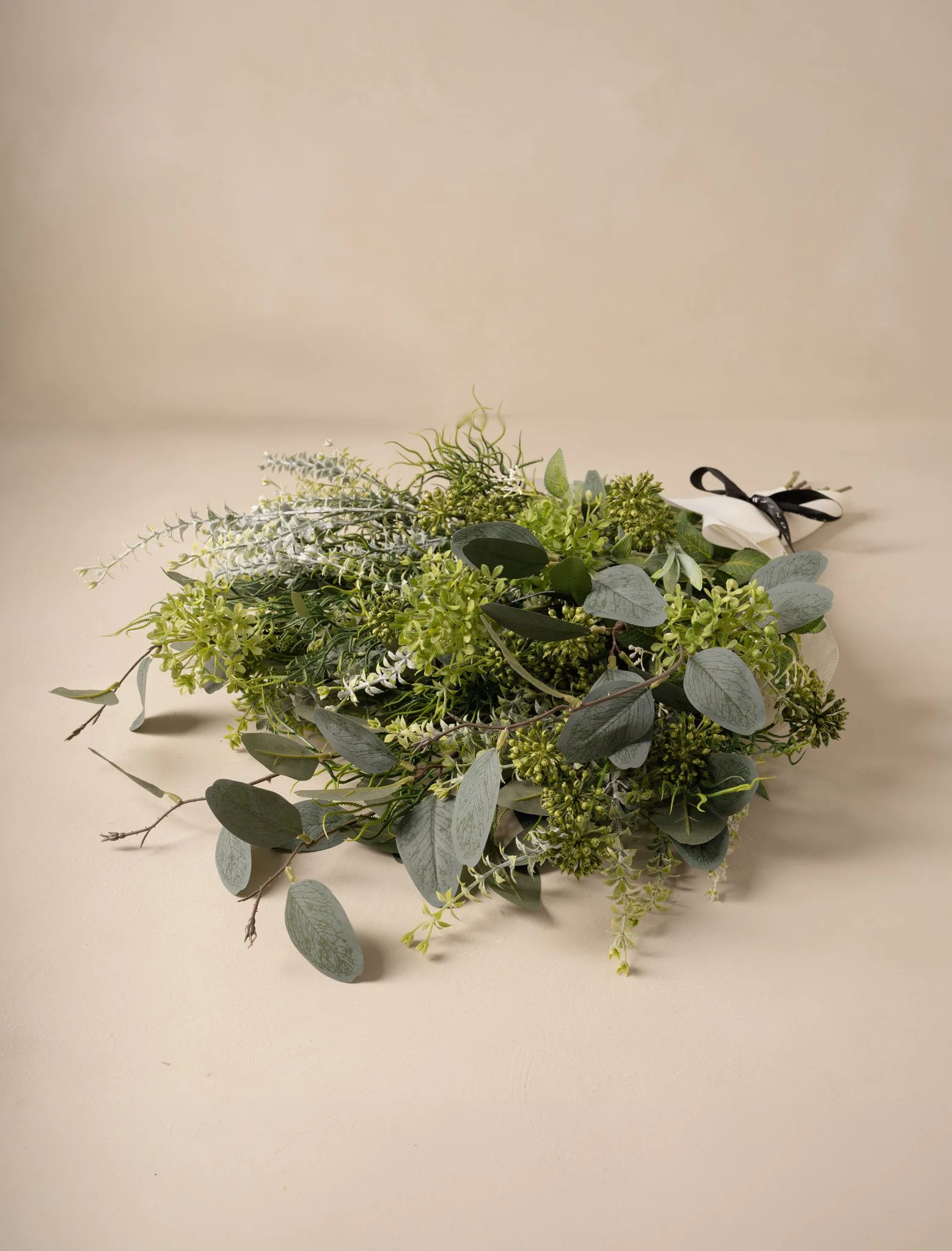 Lifelike Wild Eucalyptus & Green Berry Faux Flower Arrangement, 18 Stems Artificial Silk Flowers for Living Room, Spring Decor, No Watering Needed