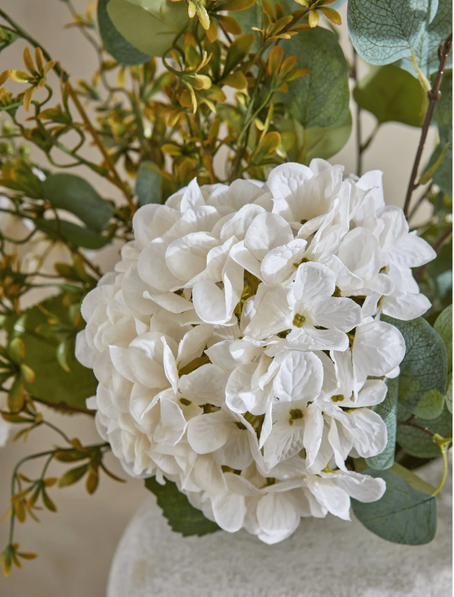 Lifelike Eucalyptus & White Hydrangea Faux Flower Arrangement, 28 Inch Silk Floral Centerpiece for Dining Table, Farmhouse Decor, No Watering Needed
