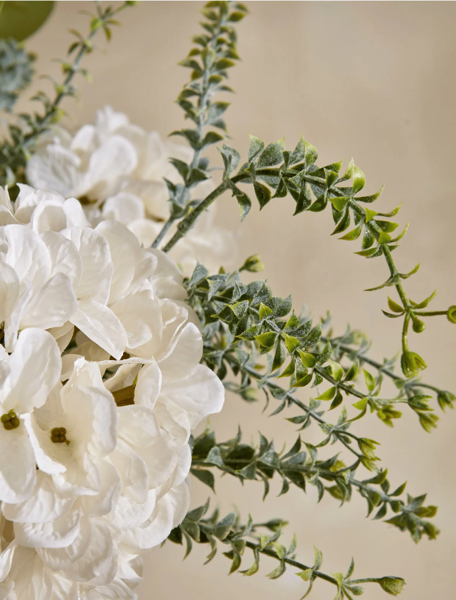 Lifelike Eucalyptus & White Hydrangea Faux Flower Arrangement, 28 Inch Silk Floral Centerpiece for Dining Table, Farmhouse Decor, No Watering Needed