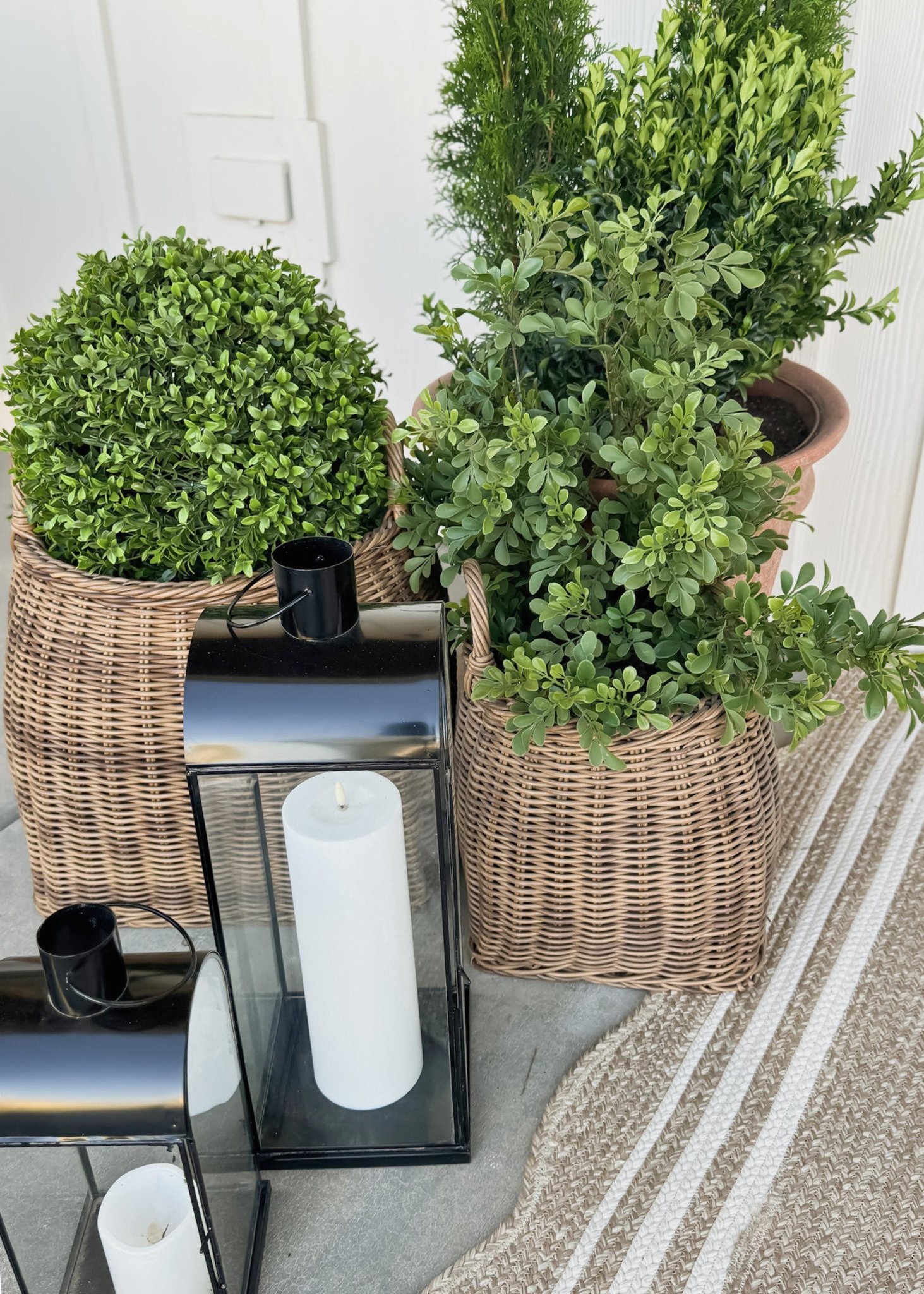 UV Treated Indoor/Outdoor Fake Boxwood Plant - 34"