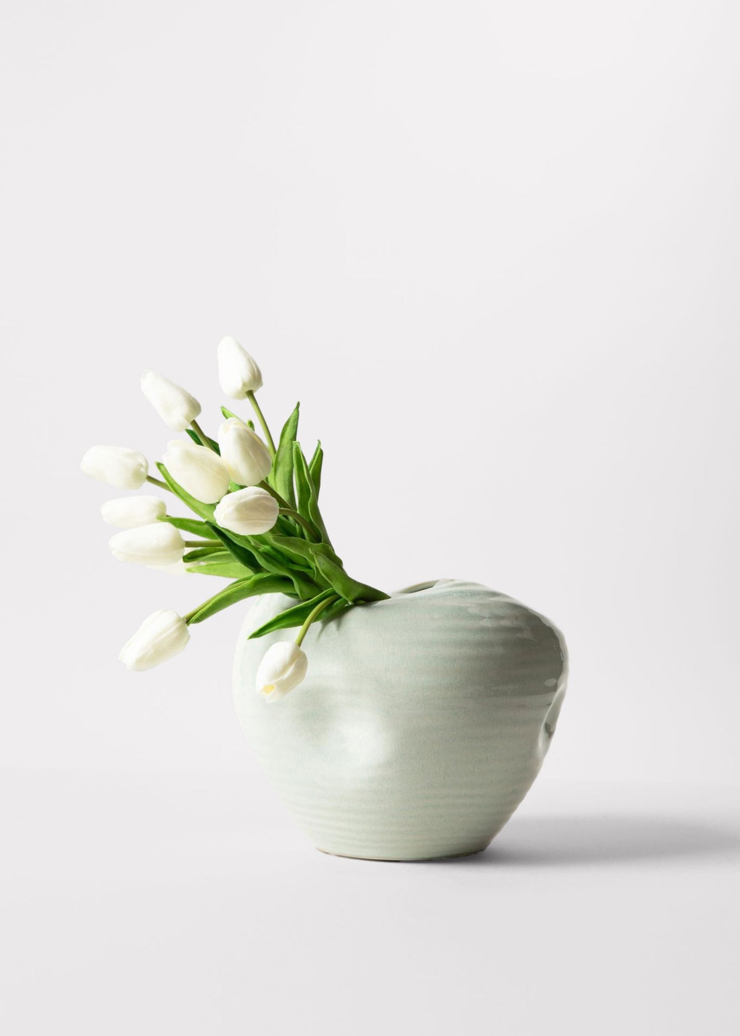 Real Touch White Tulip Faux Flower Arrangement, 12 Blooms Artificial Flowers for Living Room Spring Decor, No Watering Needed with Vase