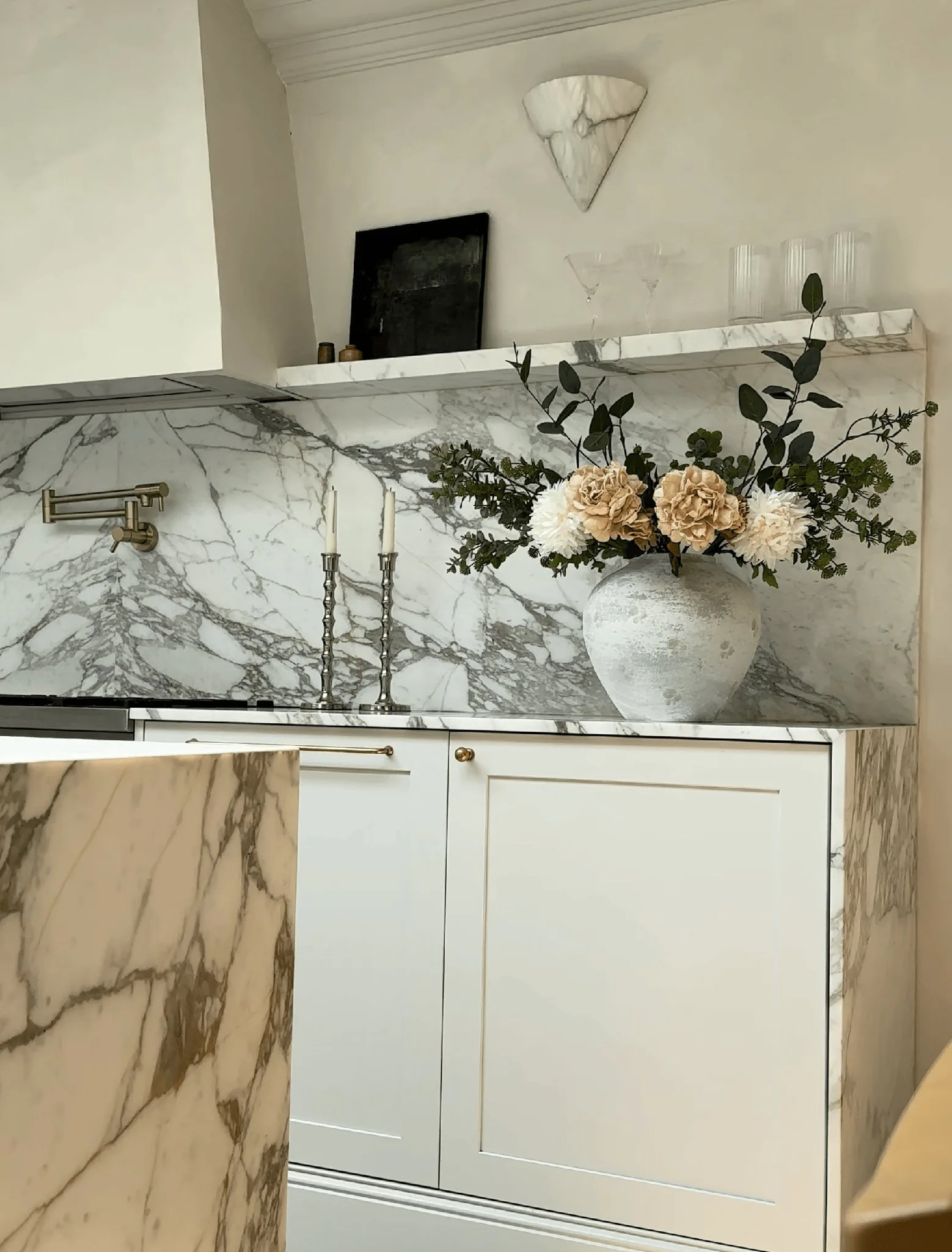 Lifelike Cream Peony & Eucalyptus Faux Flower Arrangement, 30 Inch Silk Floral Centerpiece for Living Room, Spring Decor, No Watering Needed Vase Not