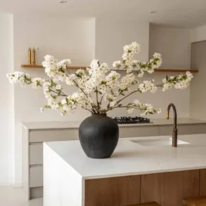 Lifelike White Japanese Cherry Blossom Faux Flower Arrangement, 6 Stems Artificial Flowers for Spring Decor, Elegant Home Accent, No Watering Needed