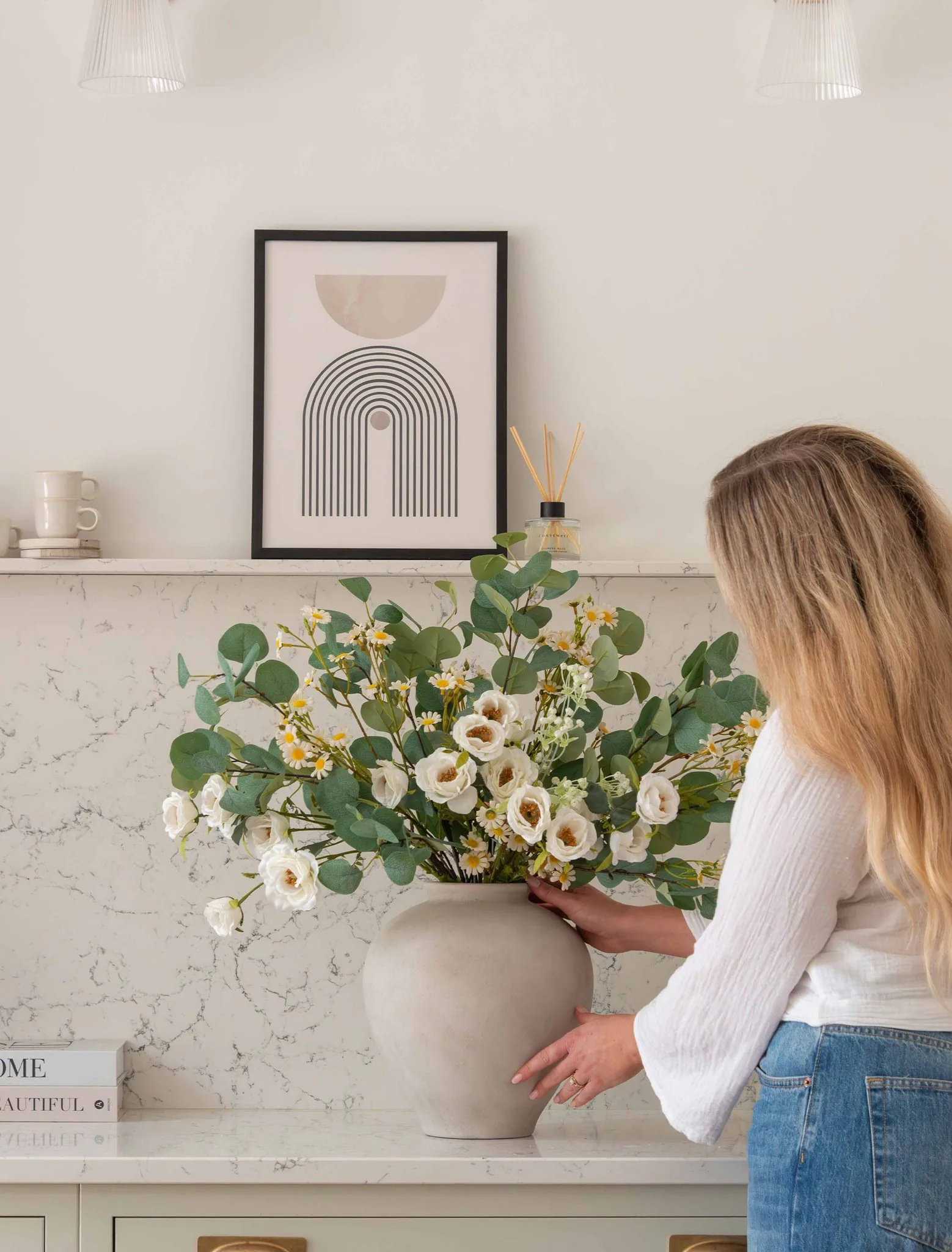 Lifelike Eucalyptus & White Chamomile Faux Flower Arrangement, 28 Inch Silk Floral for Living Room, Boho Spring Decor, No Watering Needed Vase Not
